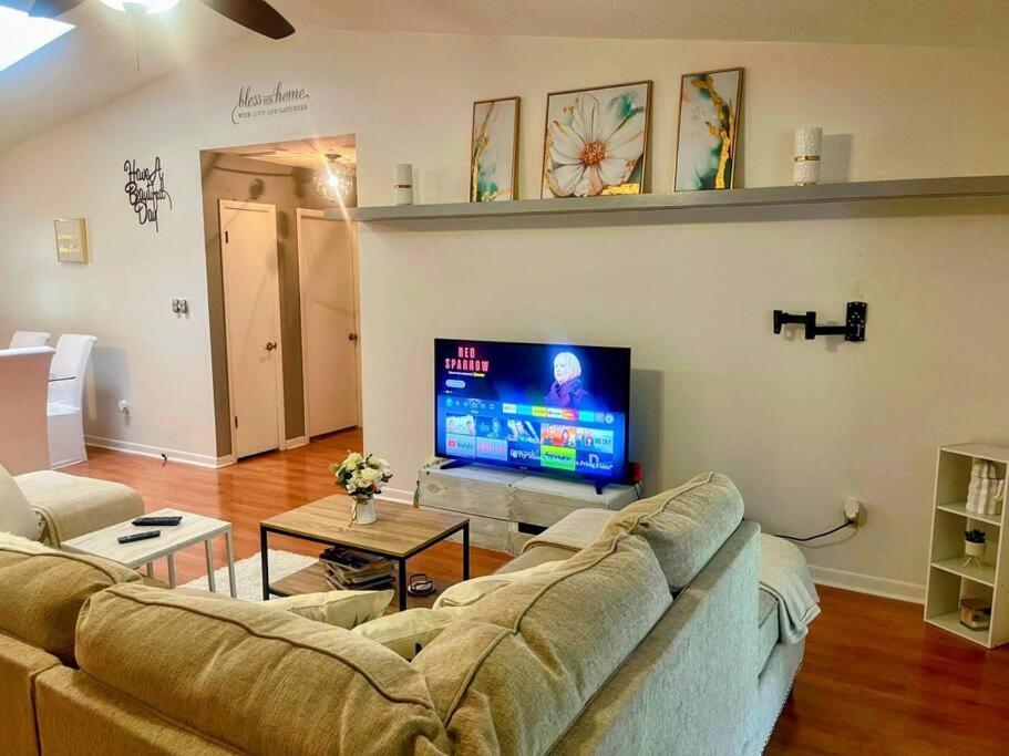 Town & Country-4br/3ba, 1.5 Acres, 20 Min Fsu/famu *