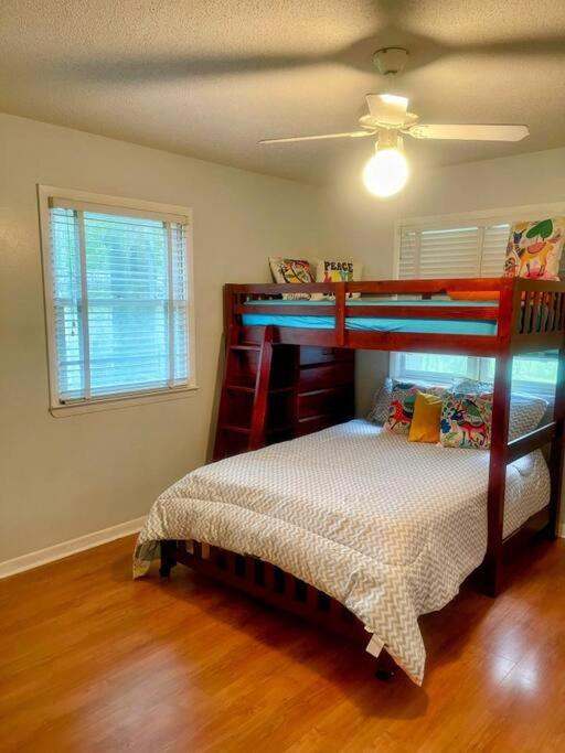 Town & Country-4br/3ba, 1.5 Acres, 20 Min Fsu/famu Tallahassee