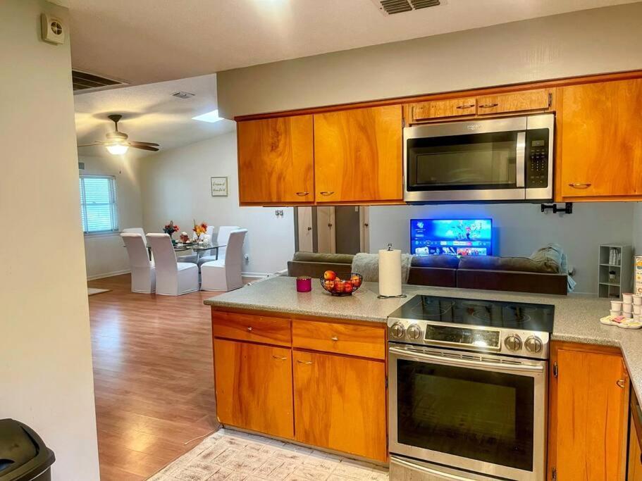 Holiday home Town & Country-4br/3ba, 1.5 Acres, 20 Min Fsu/famu