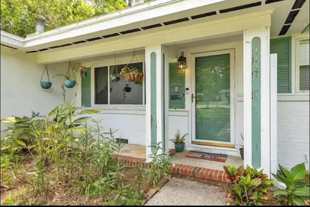 Peaceful Near Capitol, Campus & Hospitals * Tallahassee