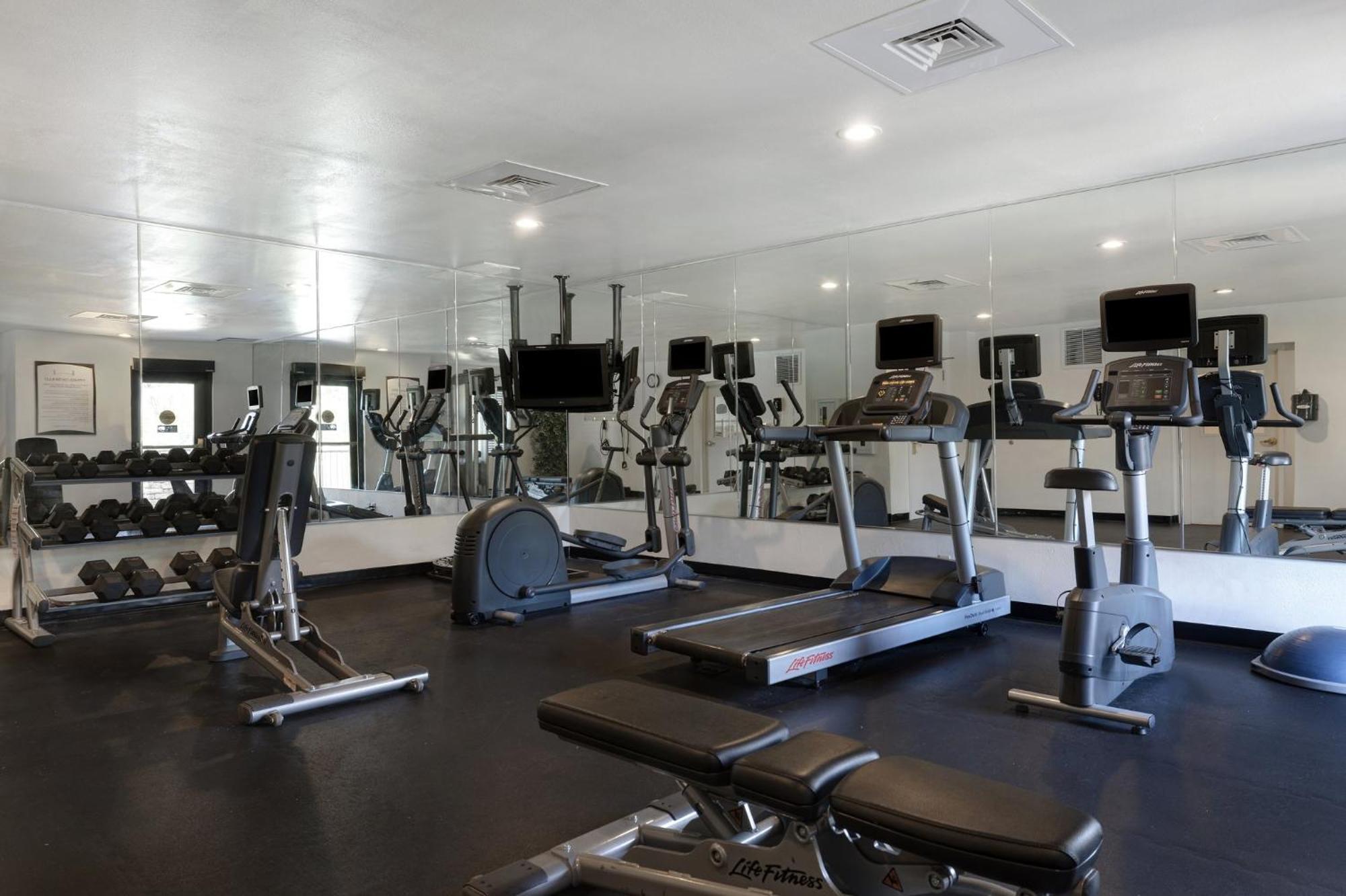Hotel Staybridge I-10 East By Ihg 3*