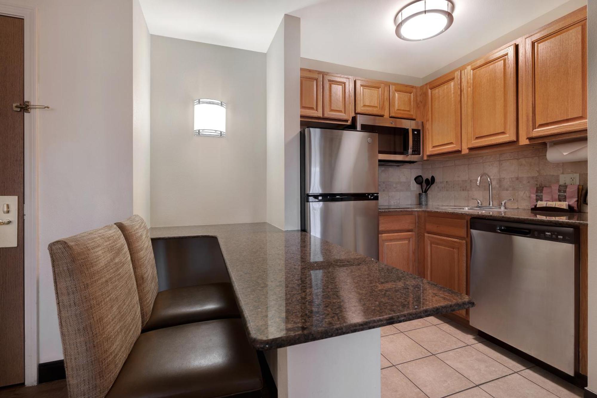 Staybridge I-10 East By Ihg Hotel 3*