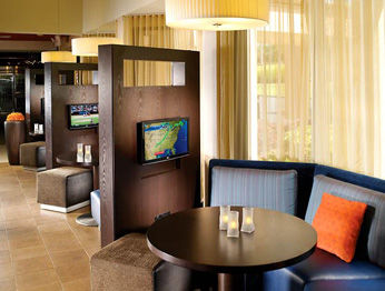 Courtyard By Marriott Downtown/capital Tallahassee