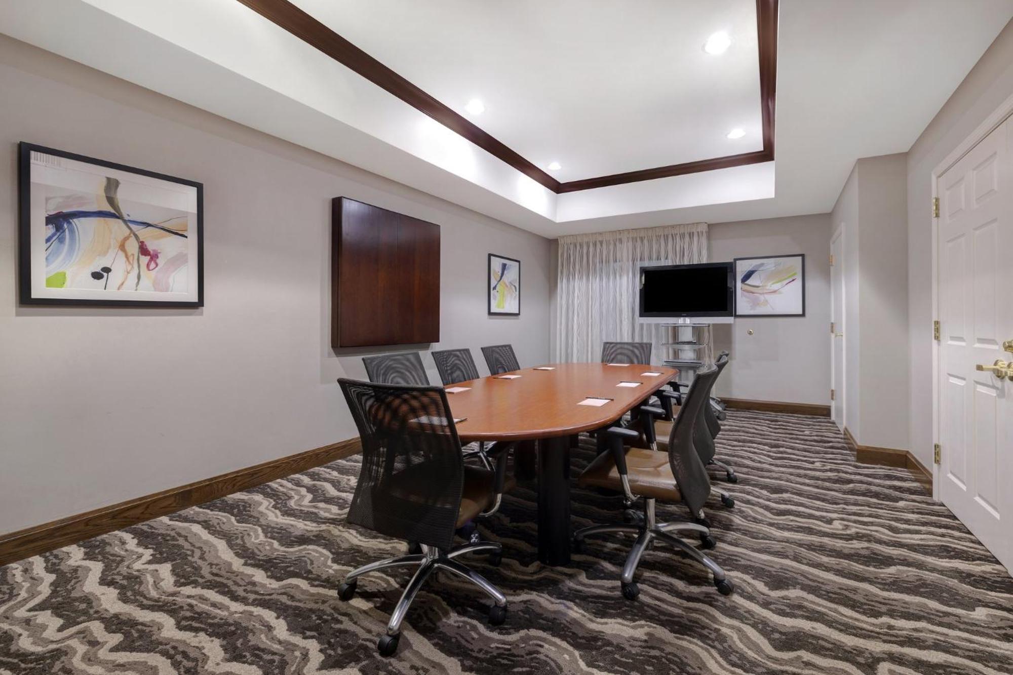 Staybridge I-10 East By Ihg Hotel
