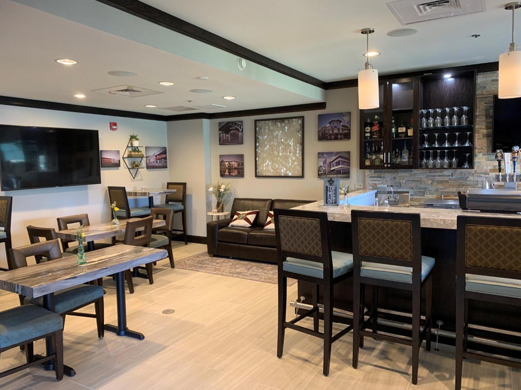 Hotel Staybridge I-10 East By Ihg