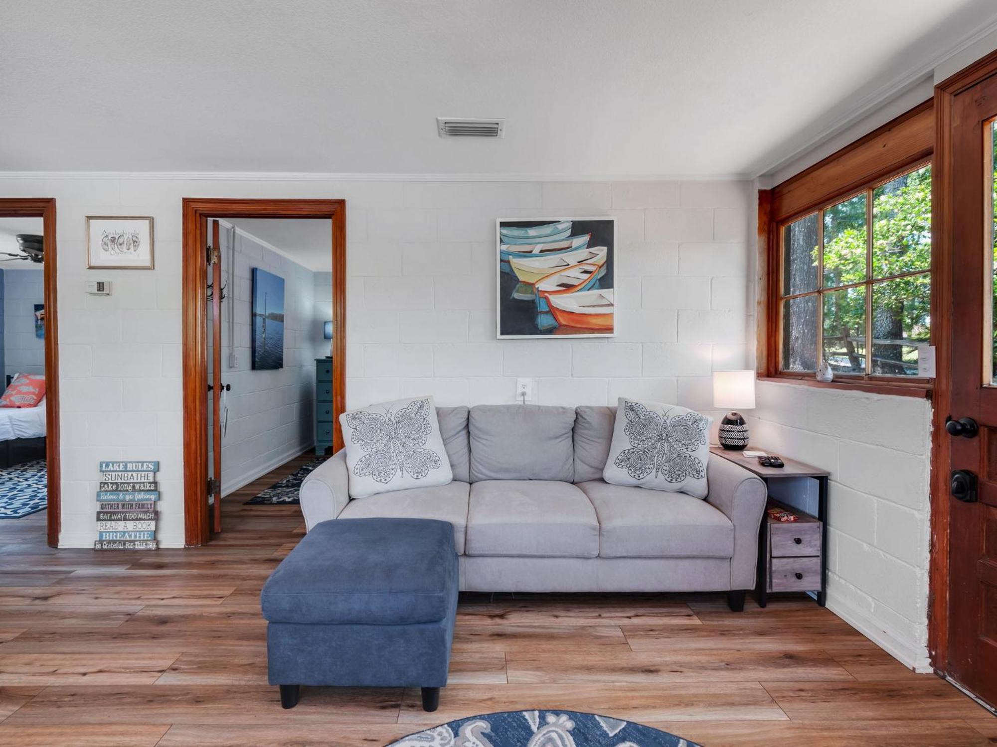 Waterfront On Talquin - Near Fsu - Stunning Views - 2 Story Deck - Fire Pit - Fast 1000 Mbps Internet - 3 Min From Boat Ramp Holiday home Tallahassee