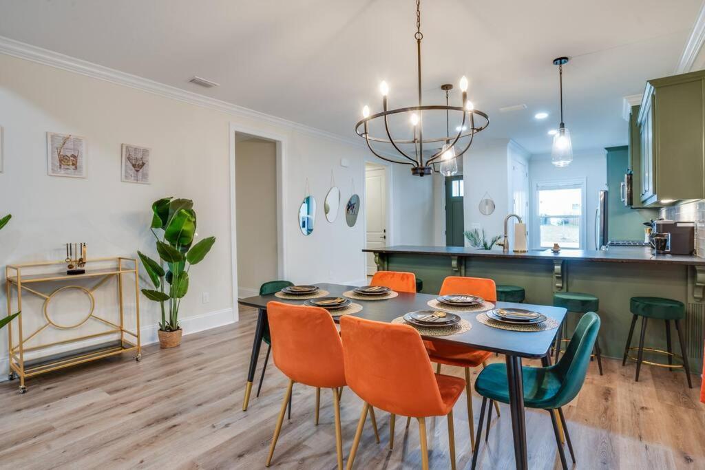 Downtown Escape: Lakes & Parks - 20min To Airport *
