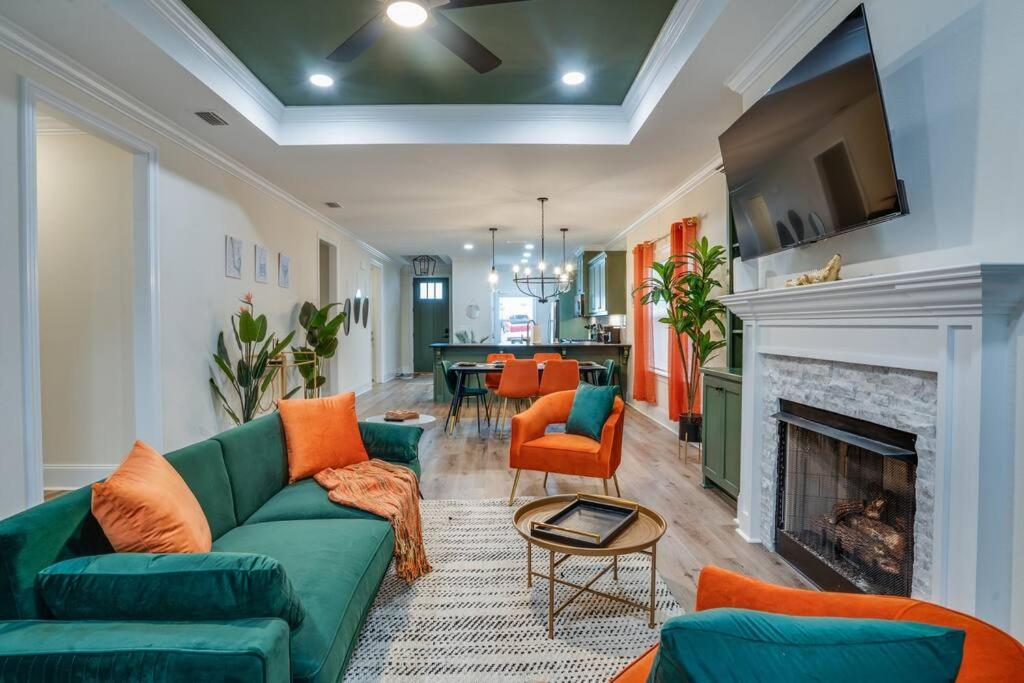 Holiday home Downtown Escape: Lakes & Parks - 20min To Airport *