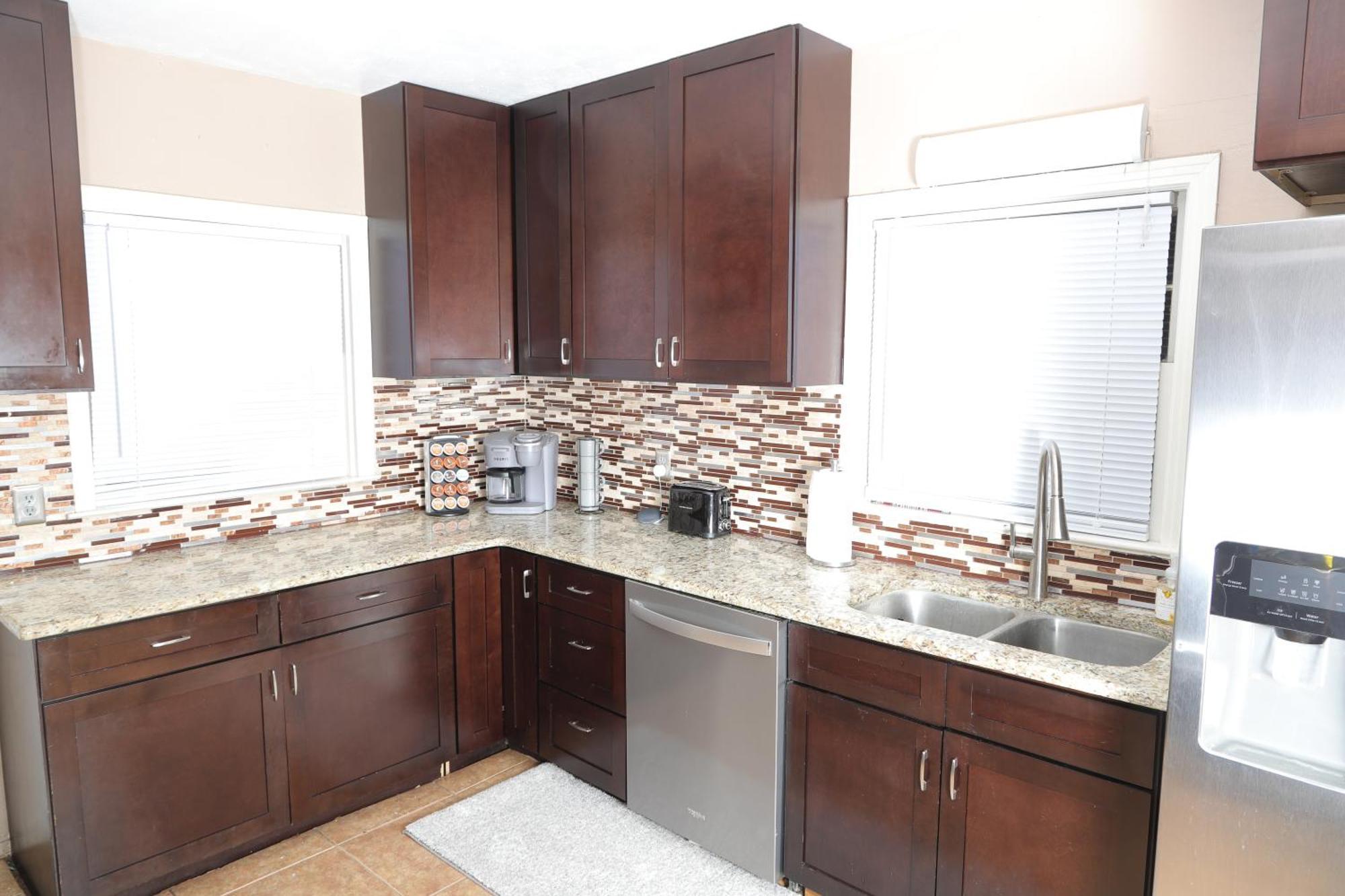 Fantastic Gem Minutes From Campus/stadium, Capitol * Tallahassee