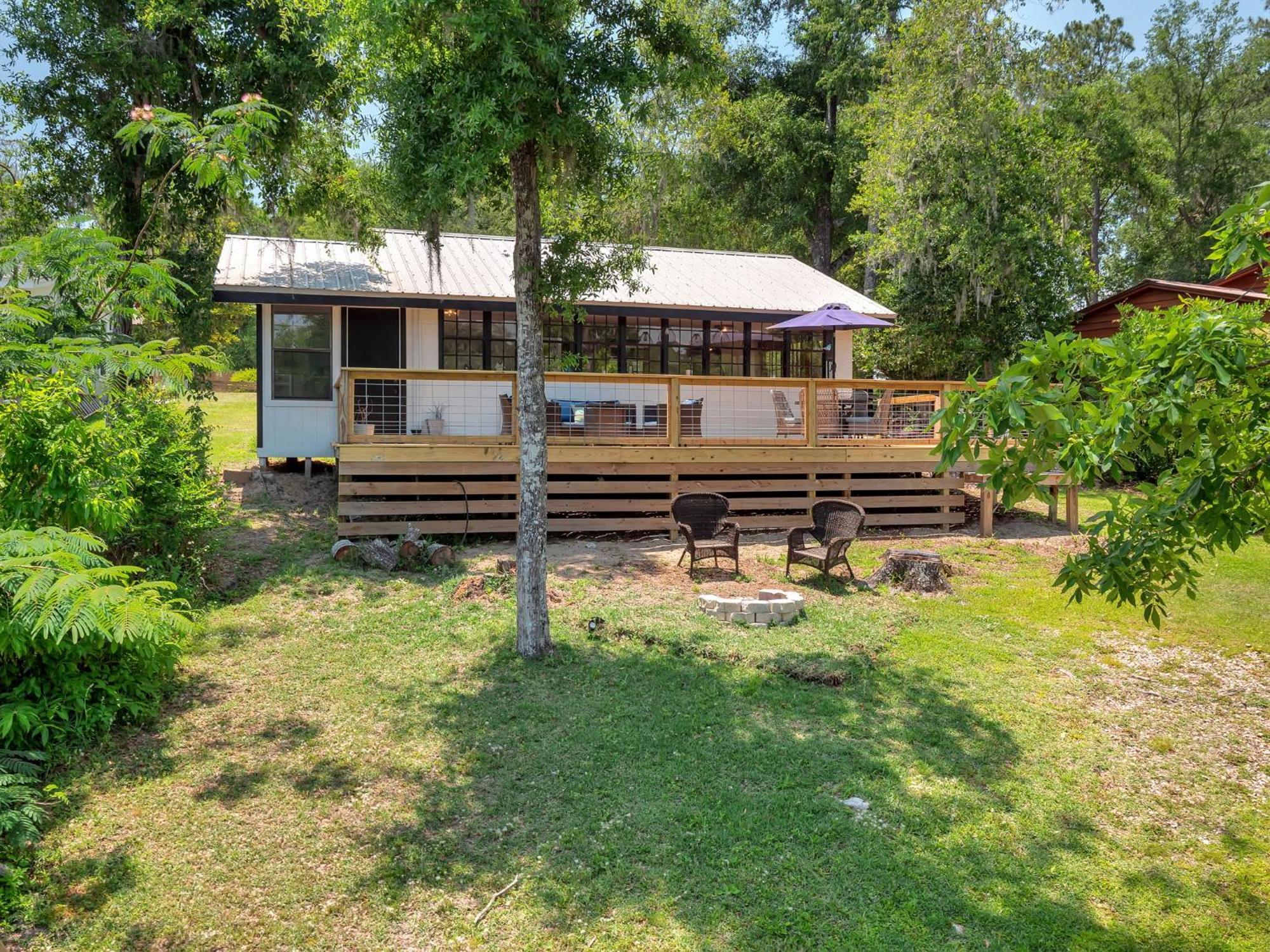 Waterfront On Talquin - Near Fsu - Stunning Views - 2 Story Deck - Fire Pit - Fast 1000 Mbps Internet - 3 Min From Boat Ramp Tallahassee