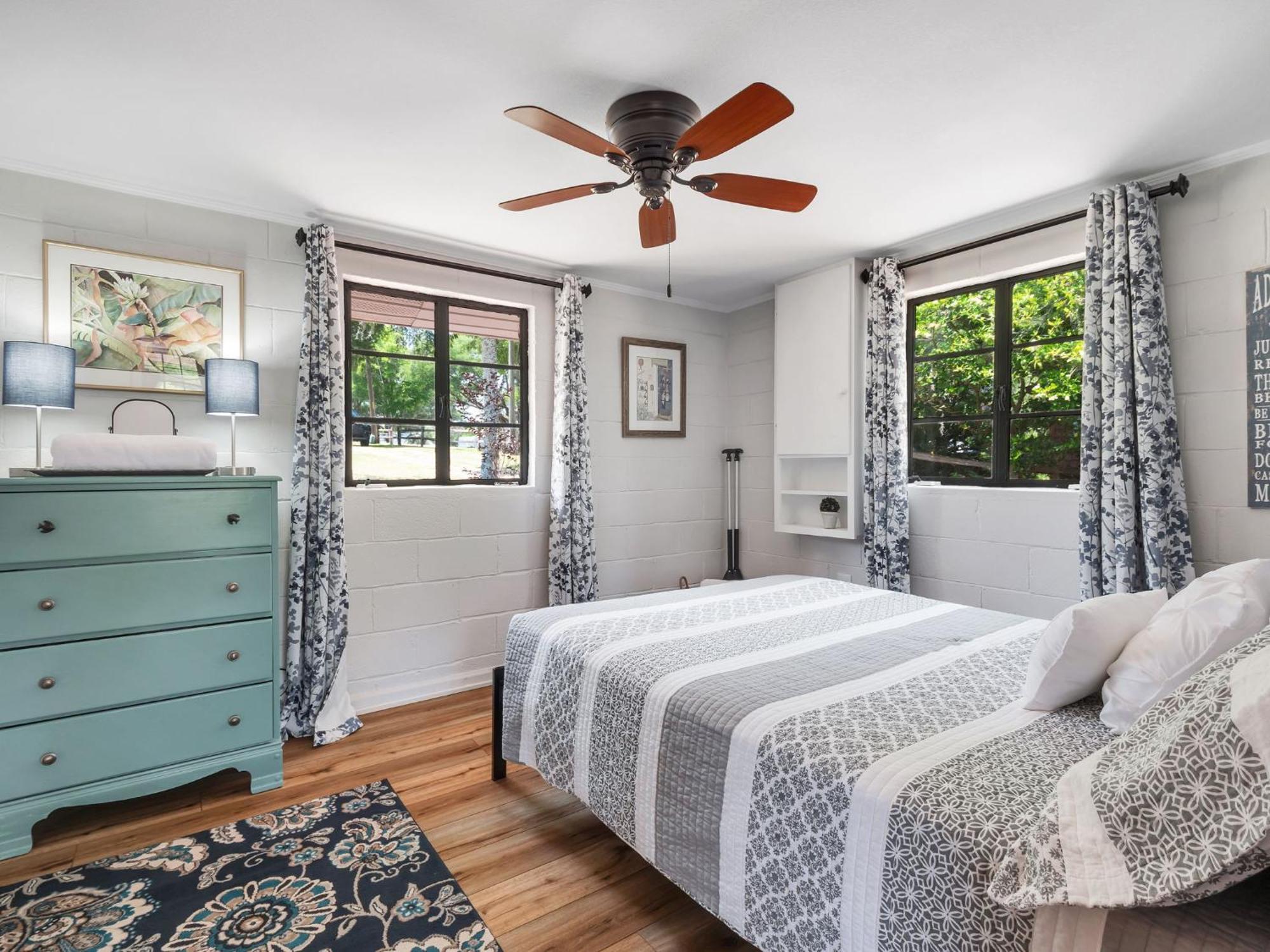 Waterfront On Talquin - Near Fsu - Stunning Views - 2 Story Deck - Fire Pit - Fast 1000 Mbps Internet - 3 Min From Boat Ramp * Tallahassee