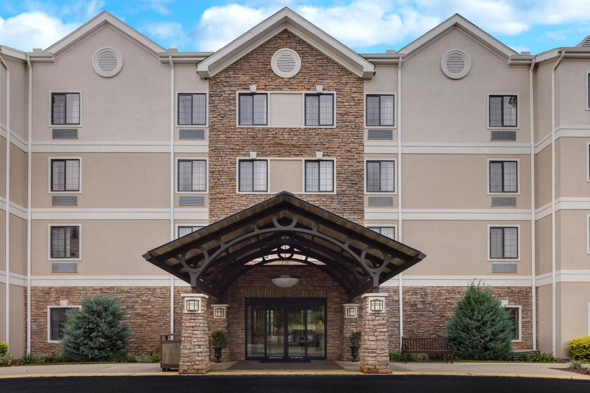 Hotel Staybridge I-10 East By Ihg 3*