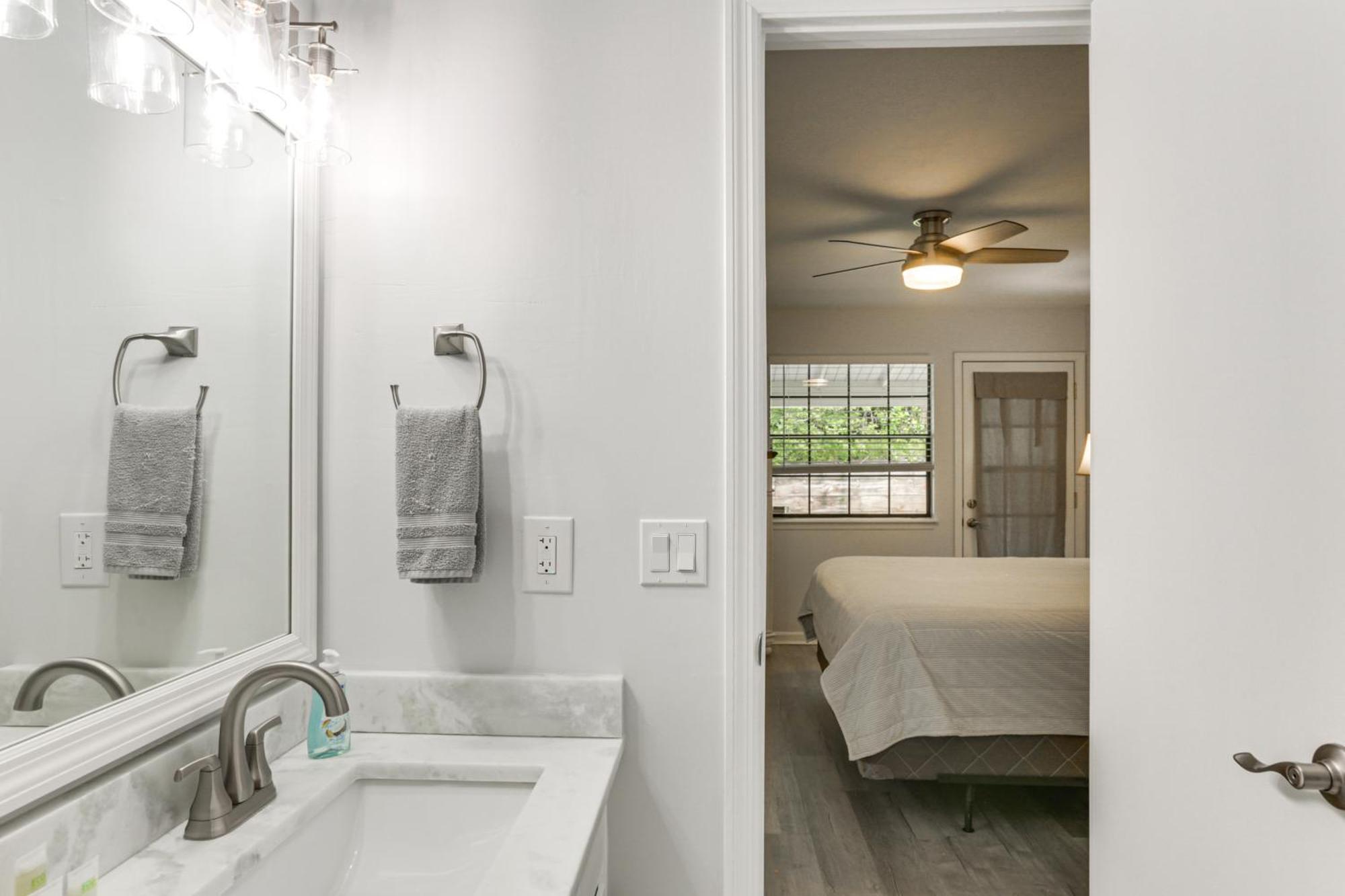 Pet-friendly Near Downtown!