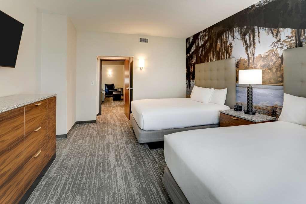 Hotel Drury Plaza *