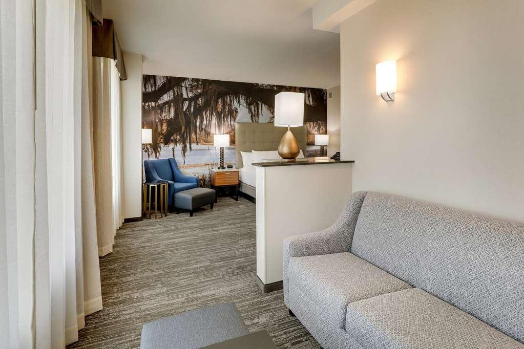 Drury Plaza Hotel