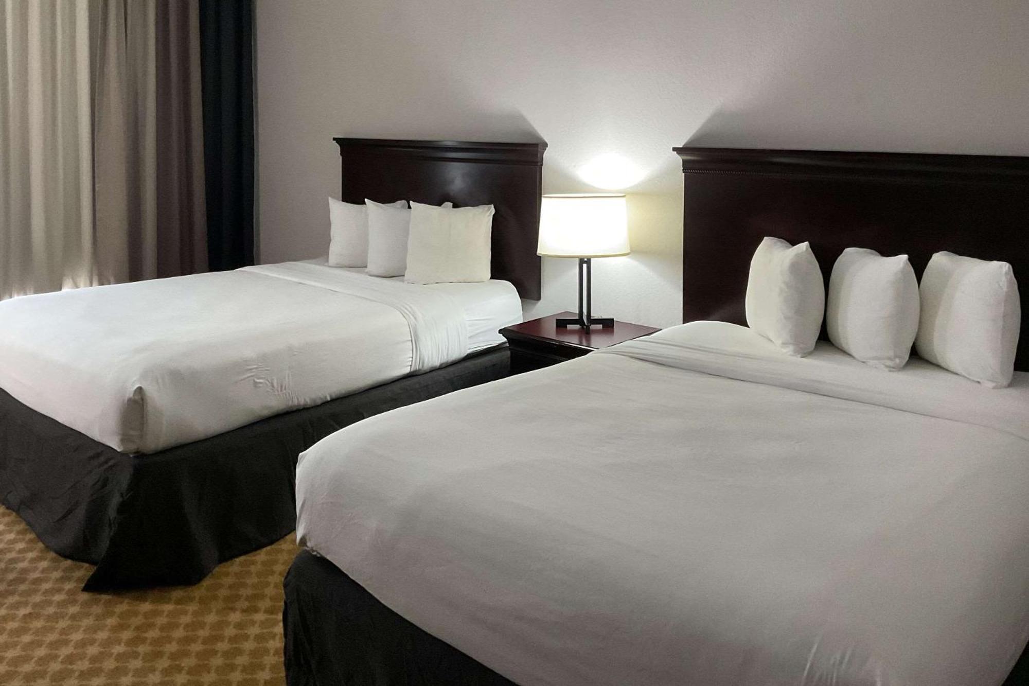 Country & By Radisson, Tallahassee-university Area, Fl
