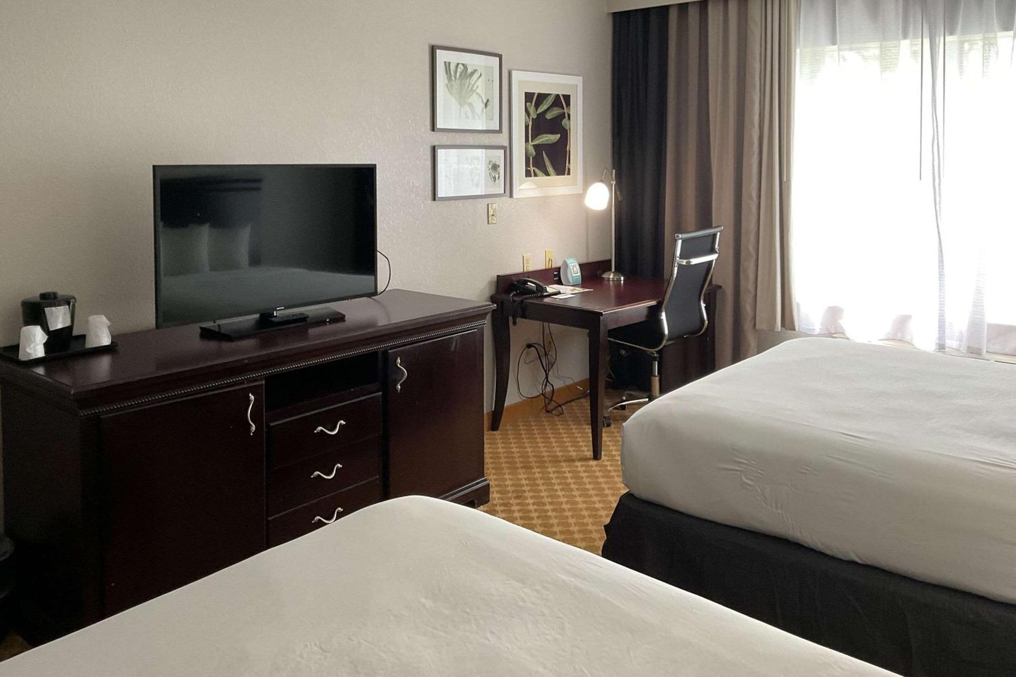 Country & By Radisson, Tallahassee-university Area, Fl Hotel 3*