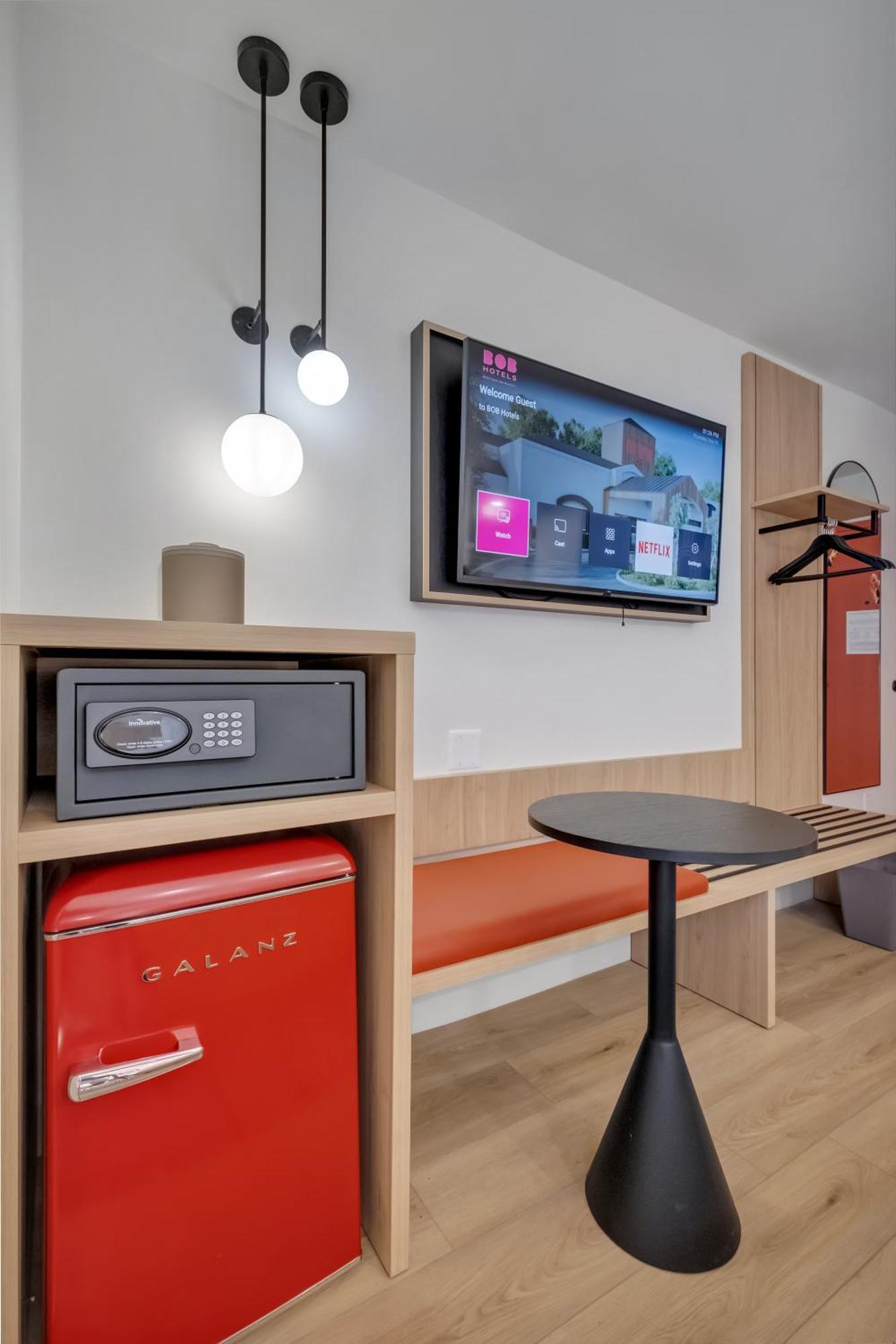 Bob - Boutique On Budget Inn