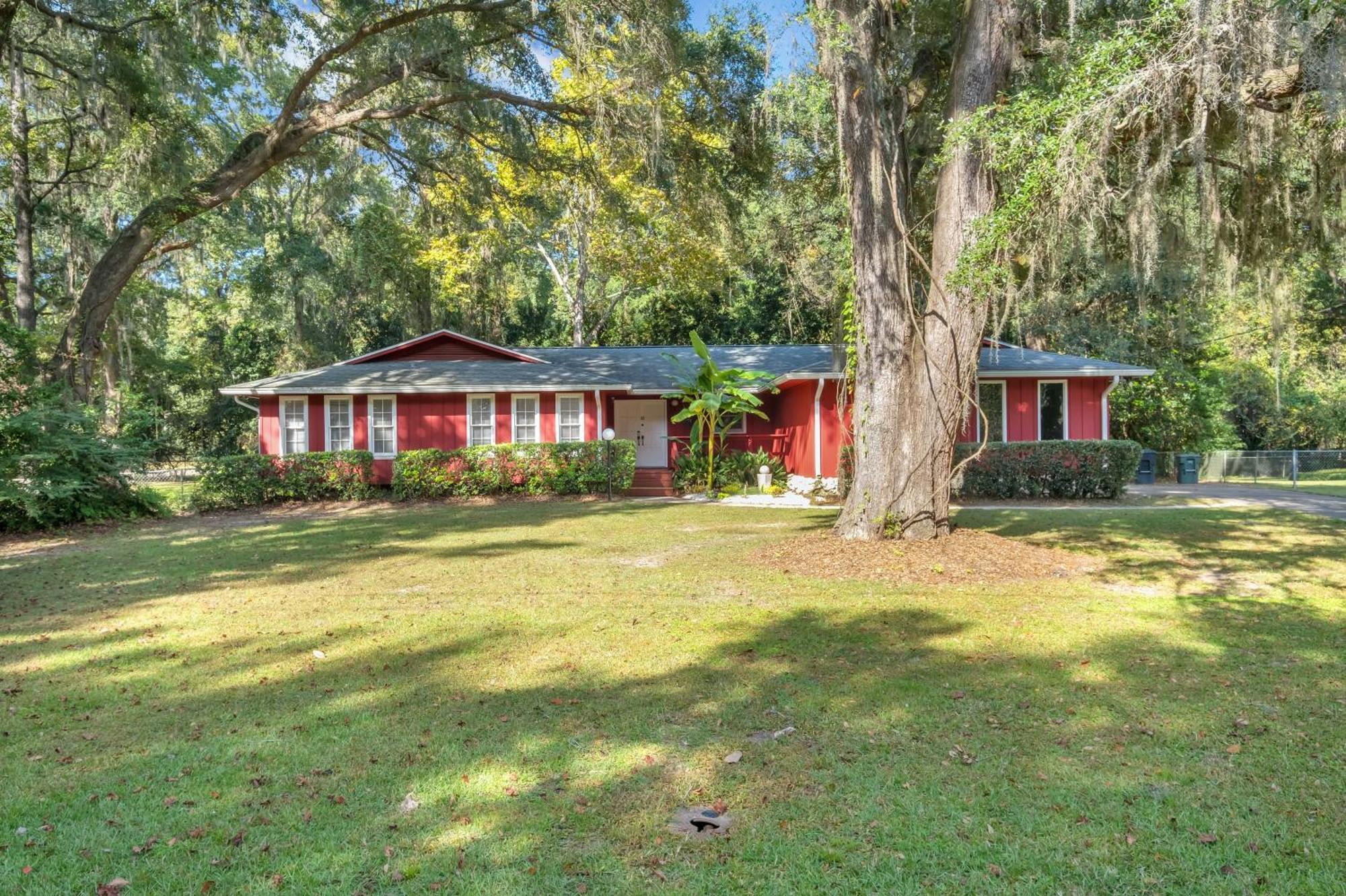 Hudson Manor * Tallahassee