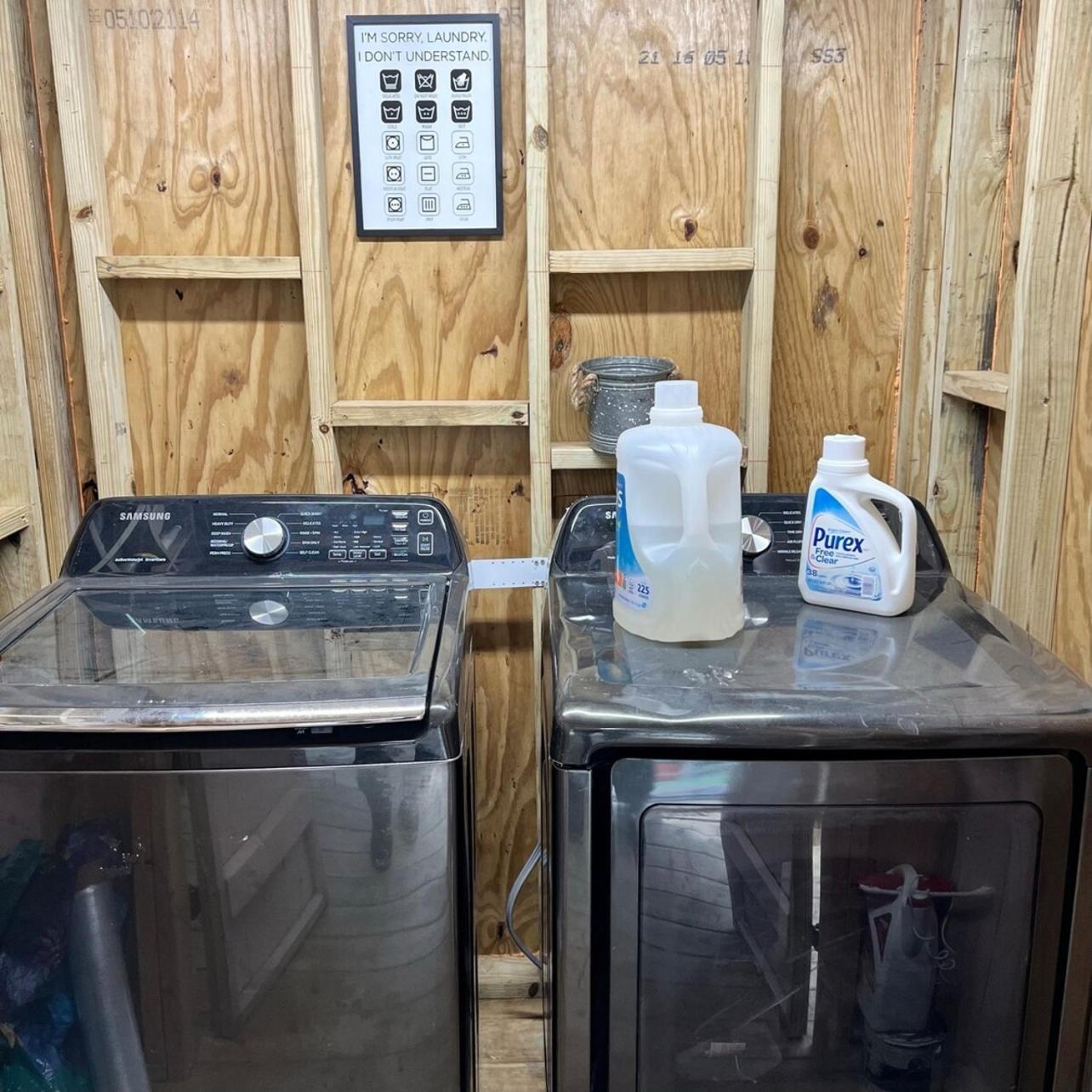 Groups-hot Tub -pool- Private-4 Baths Tallahassee