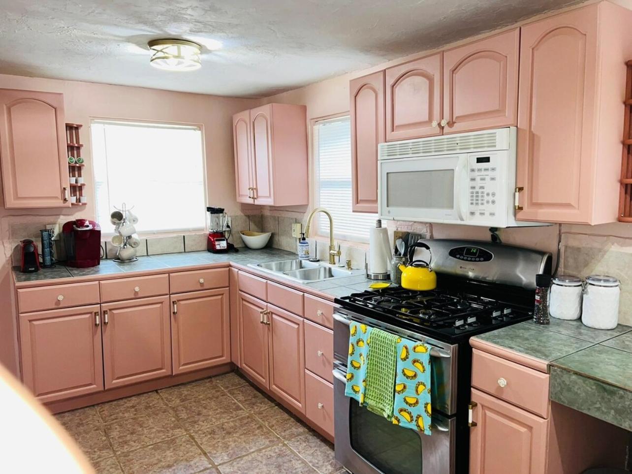 Holiday home Groups-1 Mi To Stadium-dog Friendly-fence Yrd *
