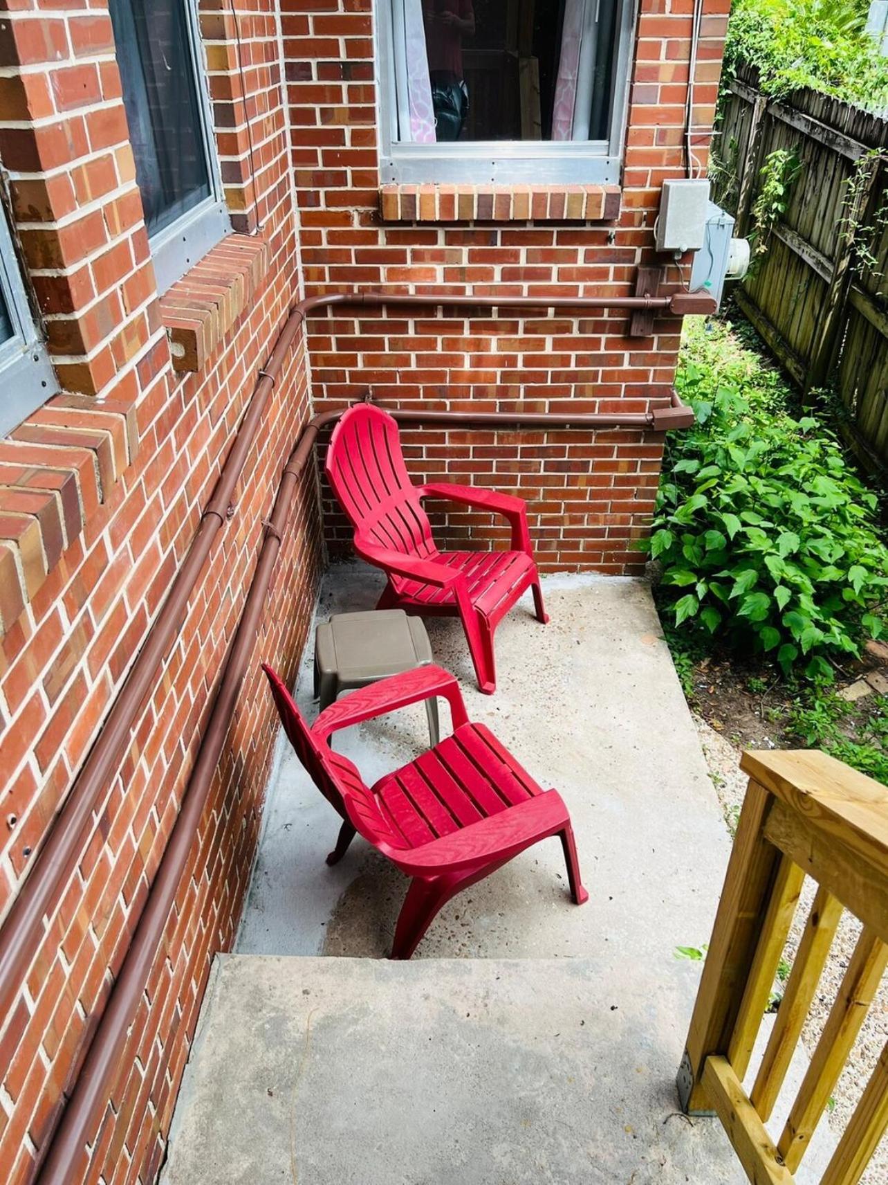 Groups-1 Mi To Stadium-dog Friendly-fence Yrd