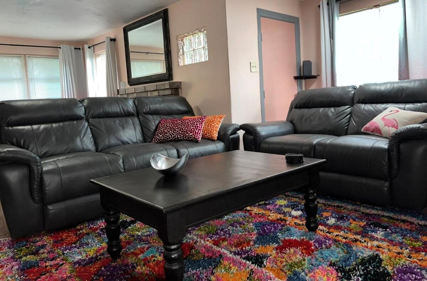 Holiday home Groups-1 Mi To Stadium-dog Friendly-fence Yrd