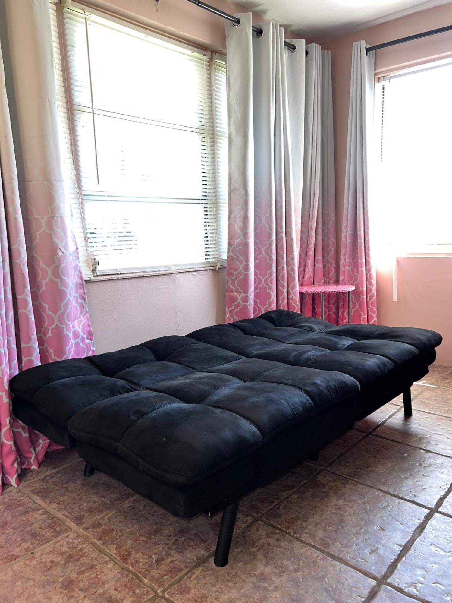 Groups-1 Mi To Stadium-dog Friendly-fence Yrd Tallahassee