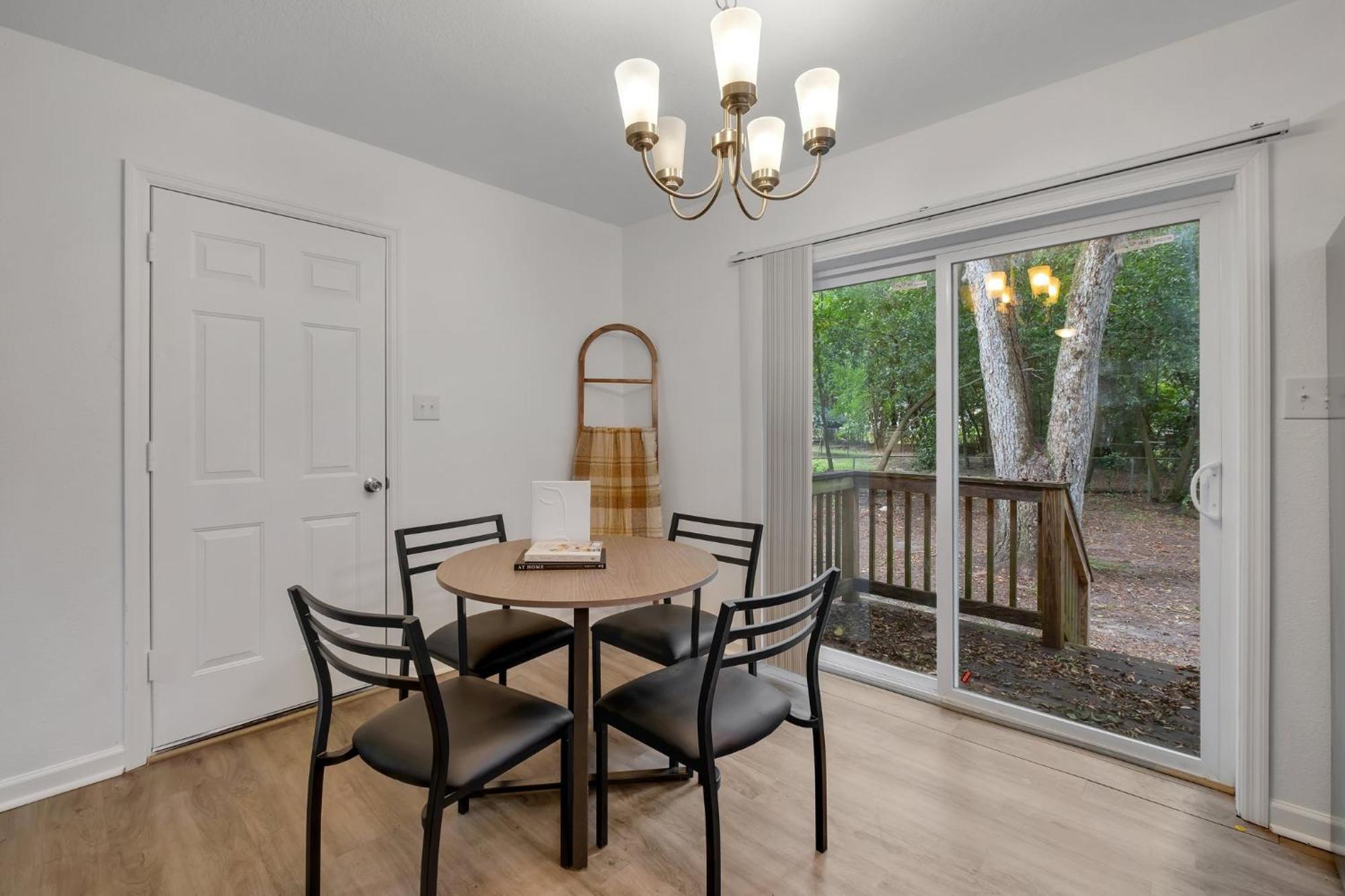 The Renegade - Renovated 3 Bedroom Holiday home Tallahassee