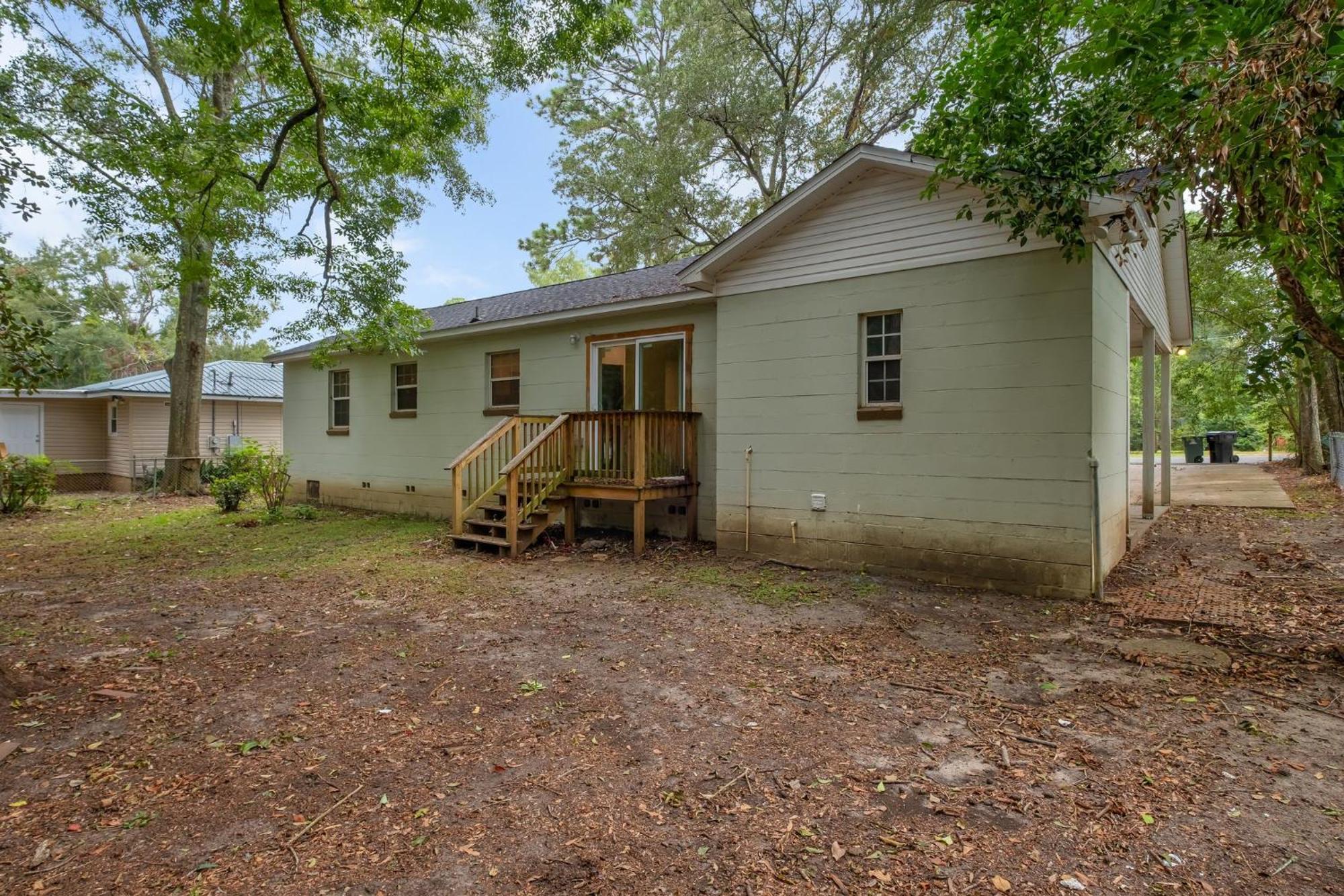 The Renegade - Renovated 3 Bedroom