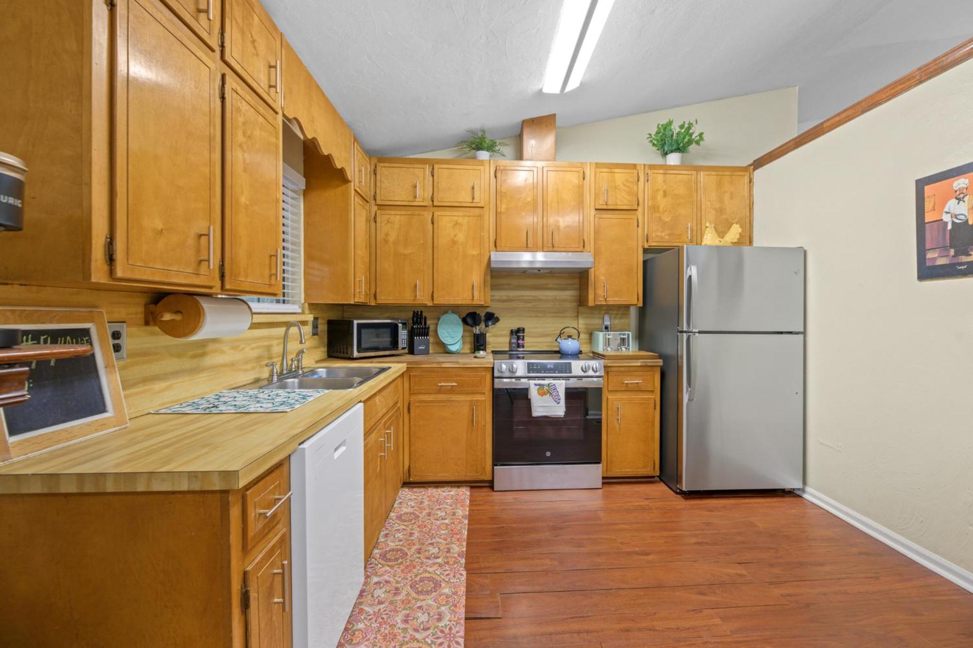 Charming 4bd With Bbq & Backyard - Near Fsu, A&m *