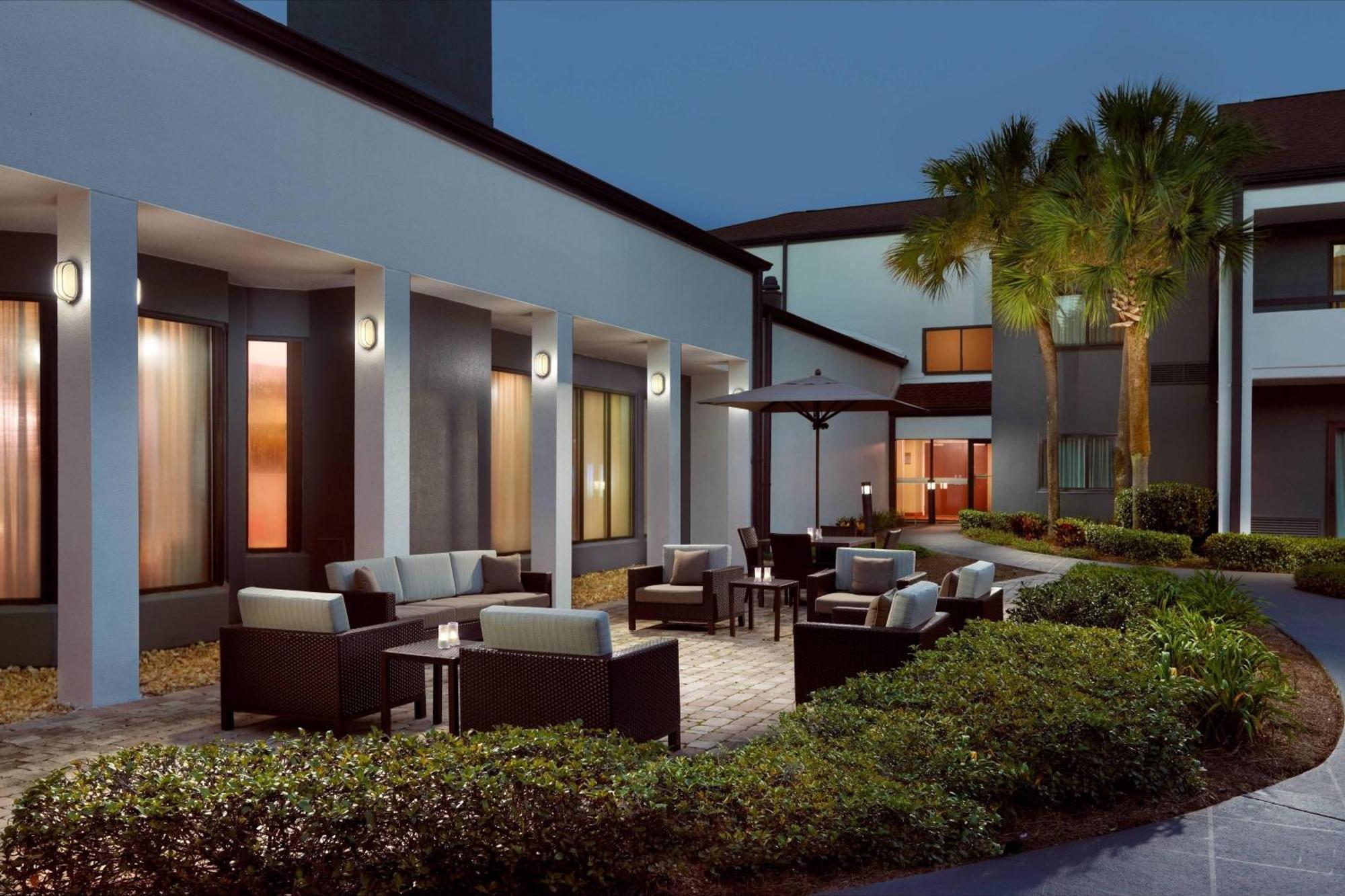 Hotel Courtyard By Marriott Downtown/capital 3*