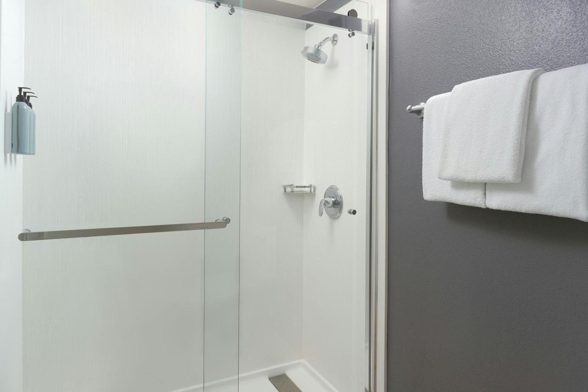 Courtyard By Marriott Downtown/capital 3*