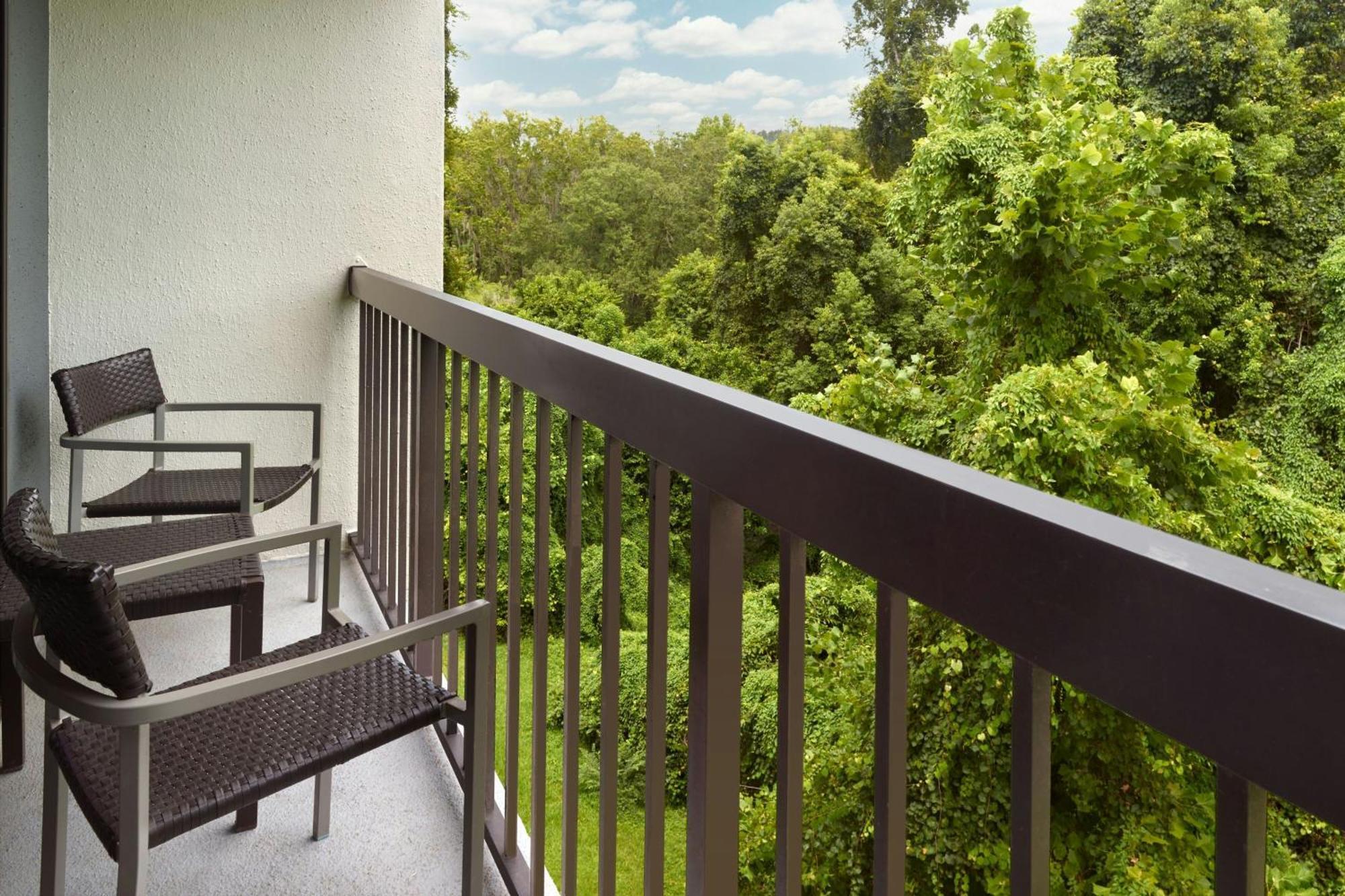Courtyard By Marriott Downtown/capital Hotel 3*