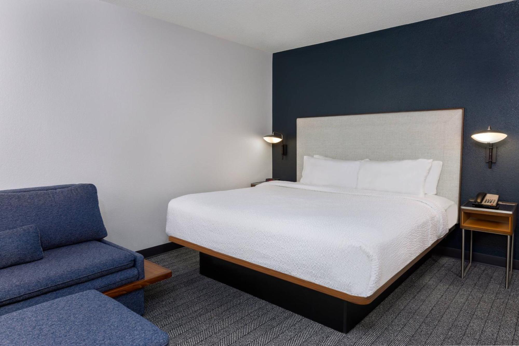 Hotel Courtyard North/i-10 Capital Circle 3*