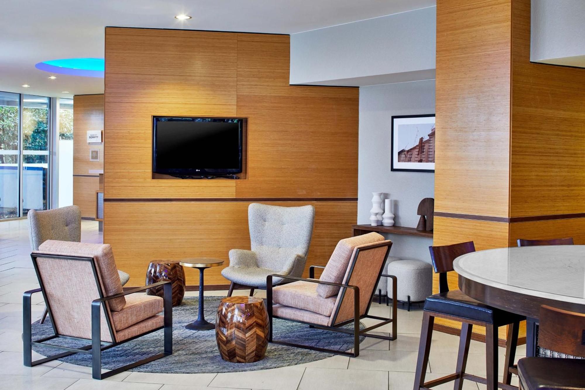 Hotel Four Points By Sheraton Downtown