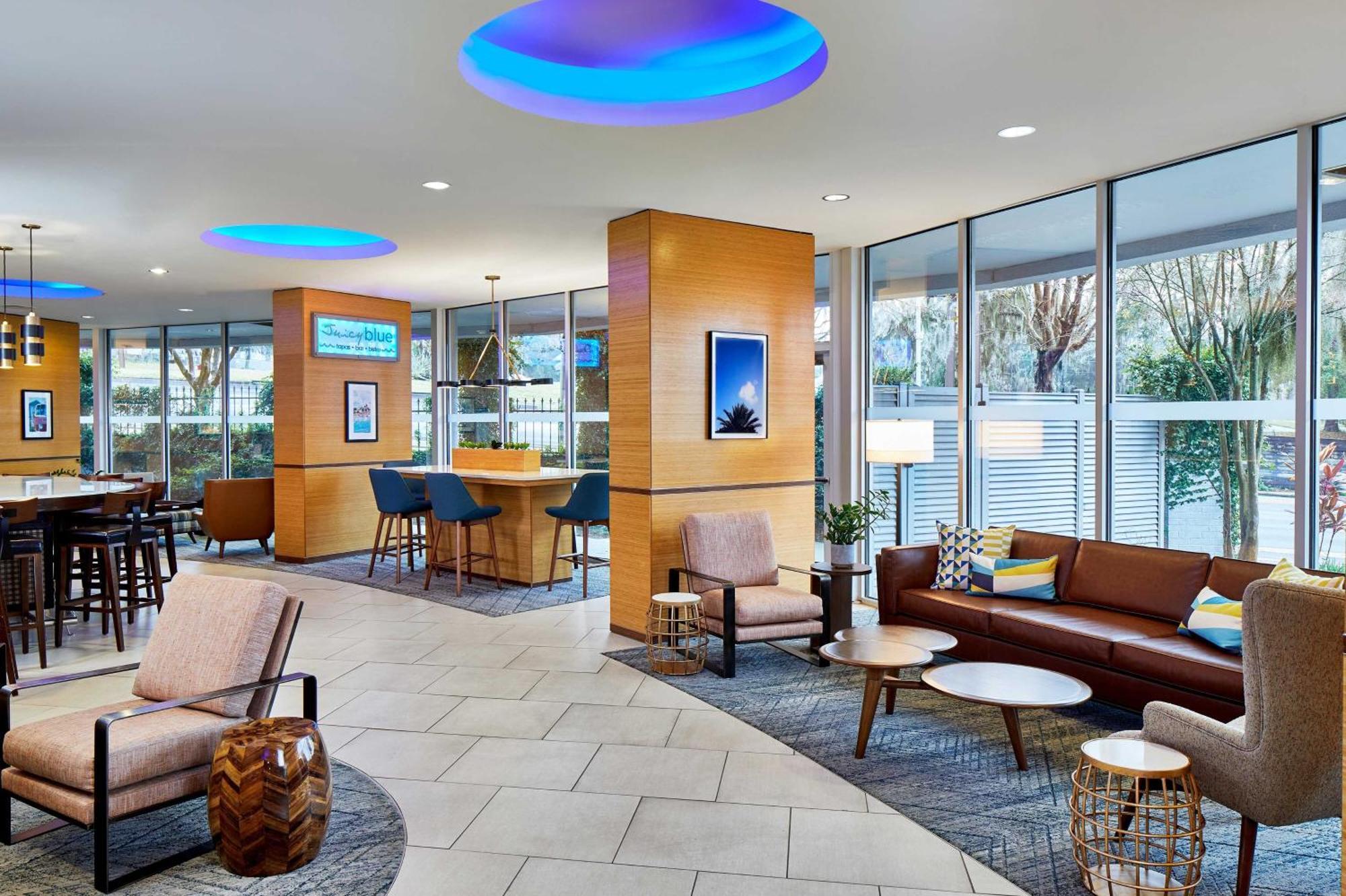 Four Points By Sheraton Downtown Hotel 4*
