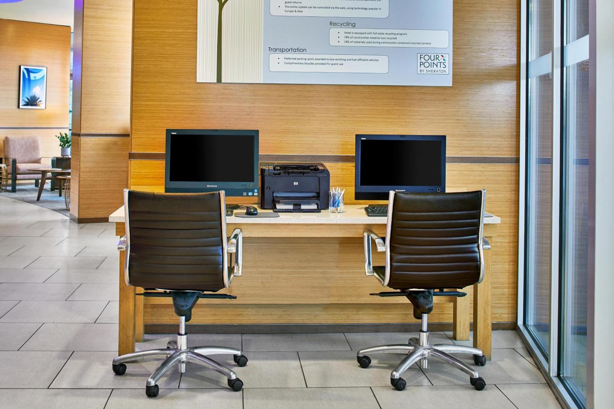 Hotel Four Points By Sheraton Downtown 4*
