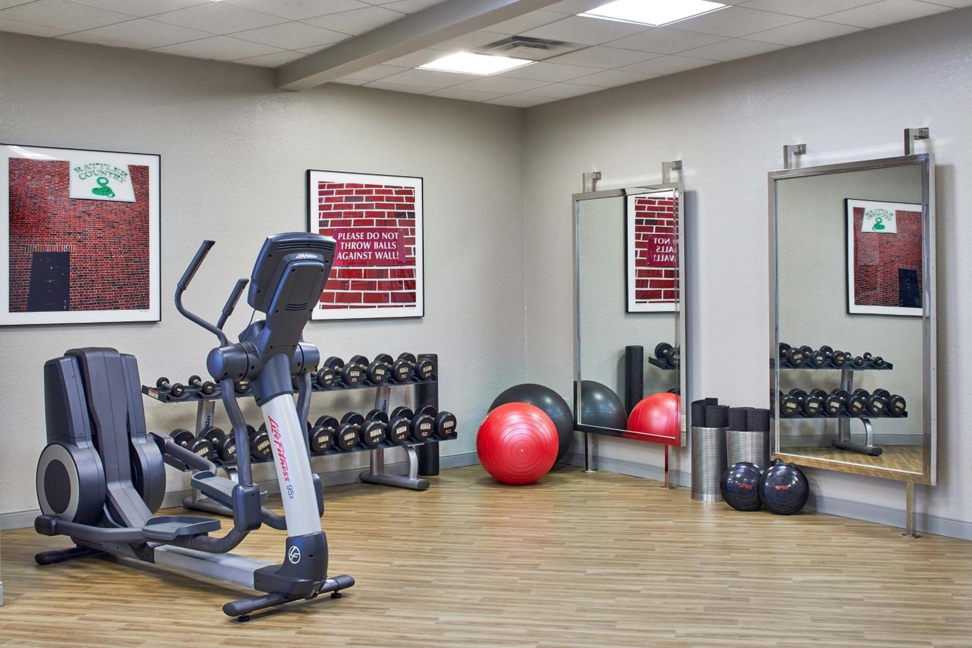 Four Points By Sheraton Downtown Hotel