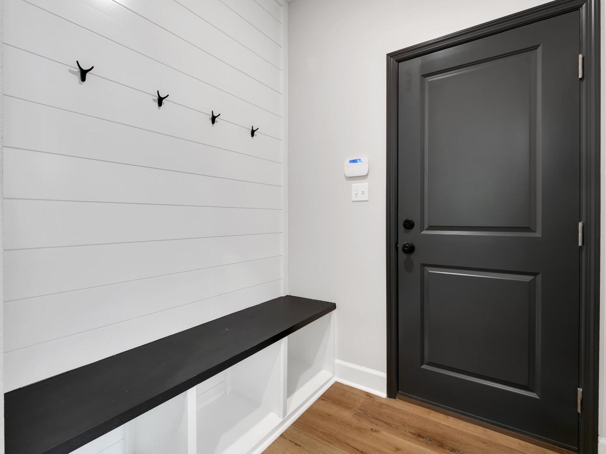 New Take On Midtown Modern Holiday home Tallahassee