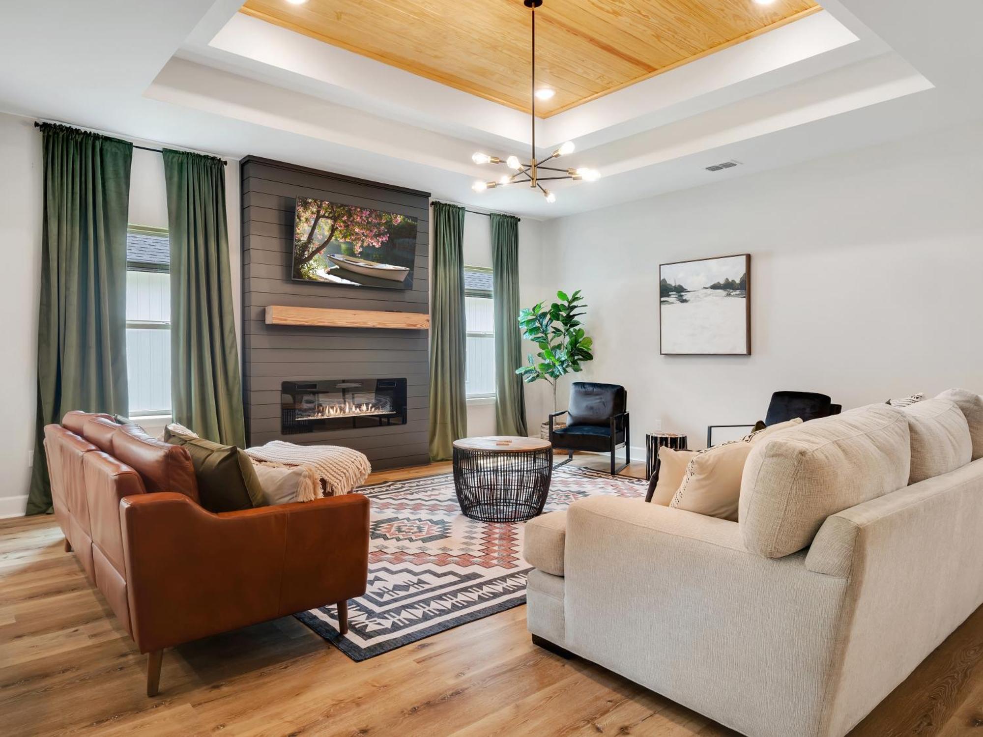 New Take On Midtown Modern Holiday home *