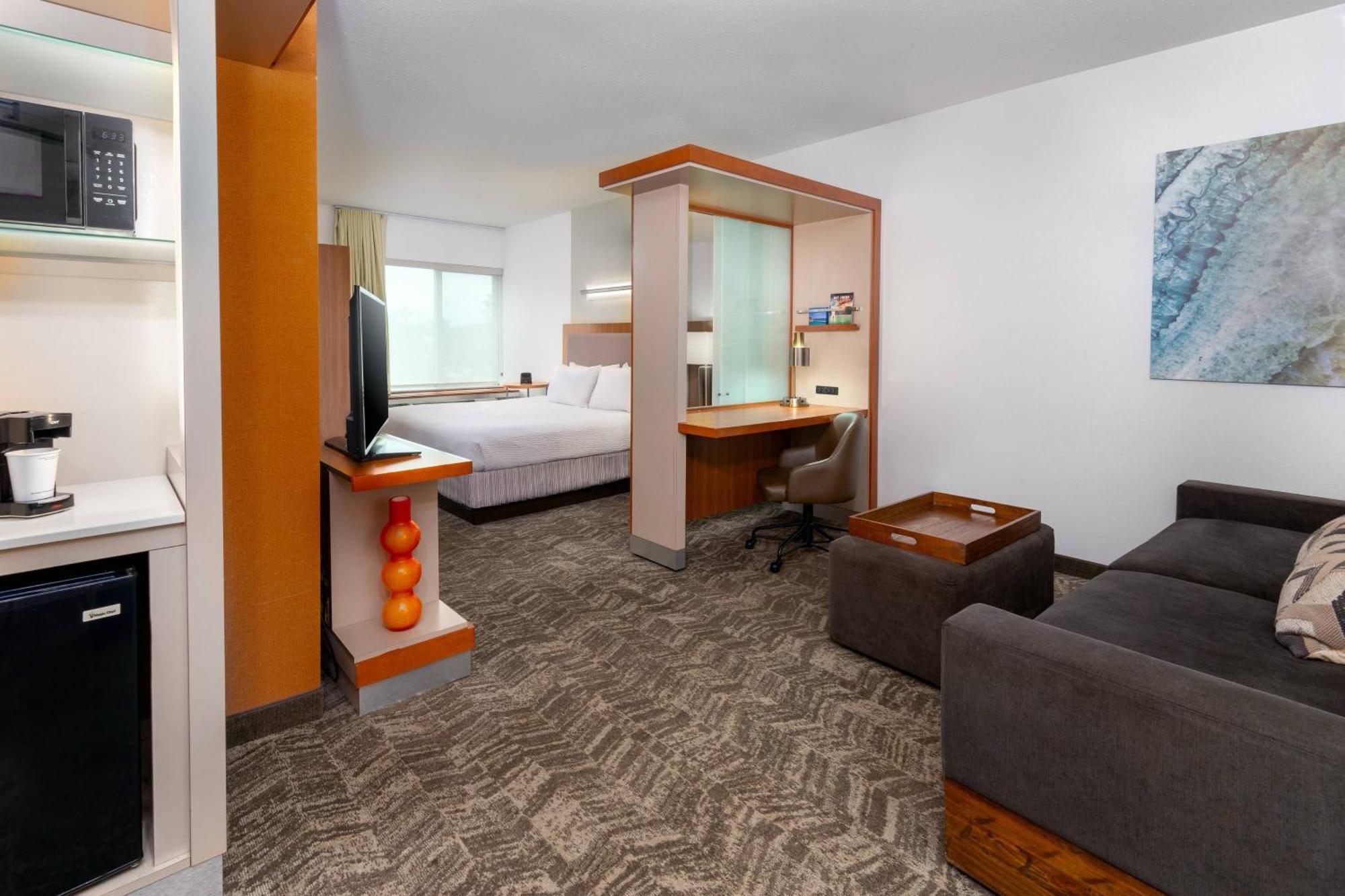 Springhill Hotel
