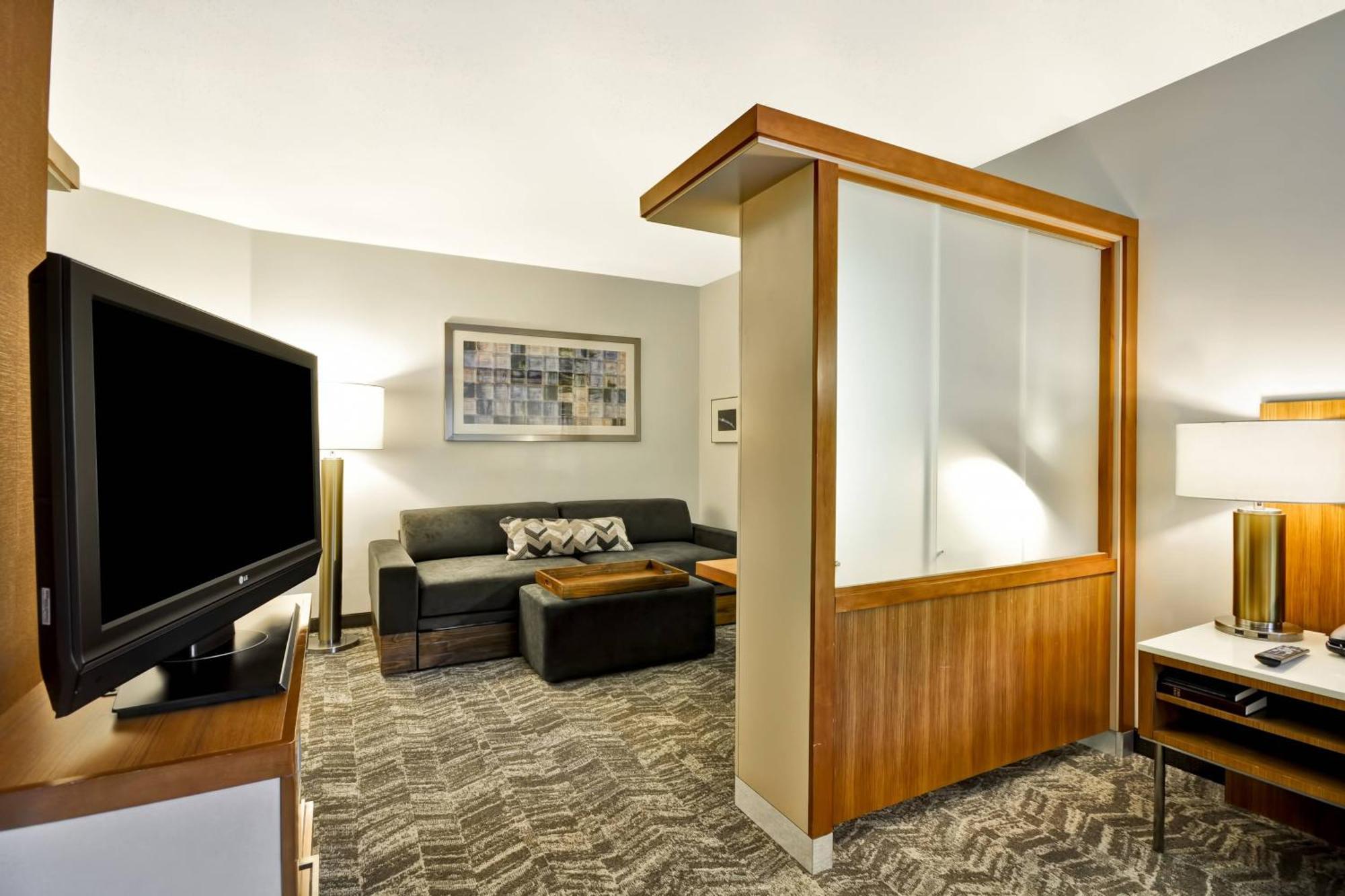Springhill Hotel
