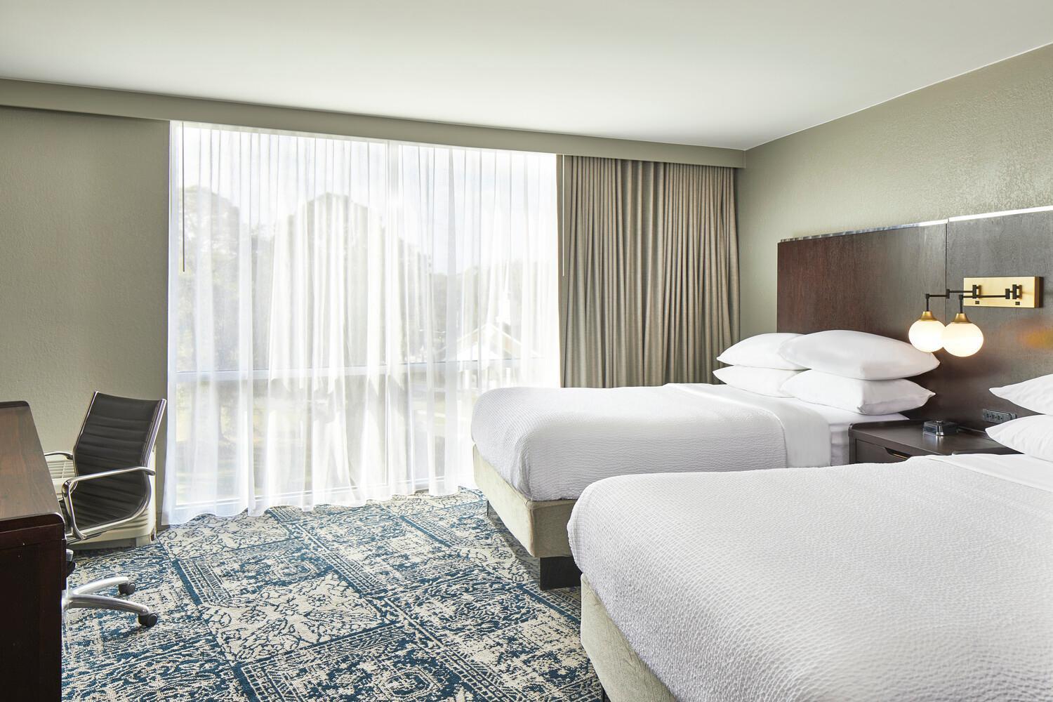 Four Points By Sheraton Downtown 4*