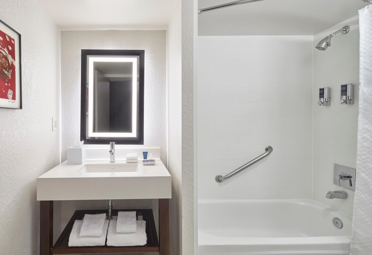 Four Points By Sheraton Downtown Tallahassee
