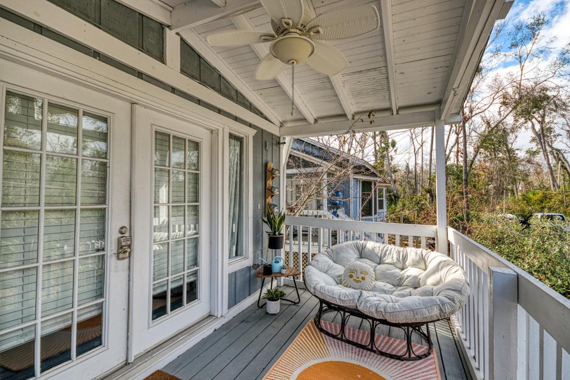 Townhouse Sleeps 4, Wi-fi, Netflix Apartment Tallahassee