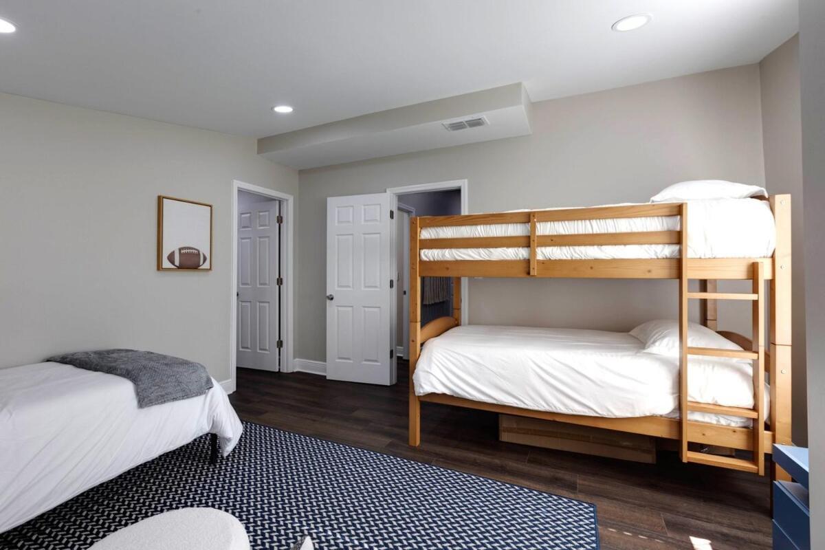 Aesthetic 3bd Home, Downtown, Fsu, Games & Yard Holiday home