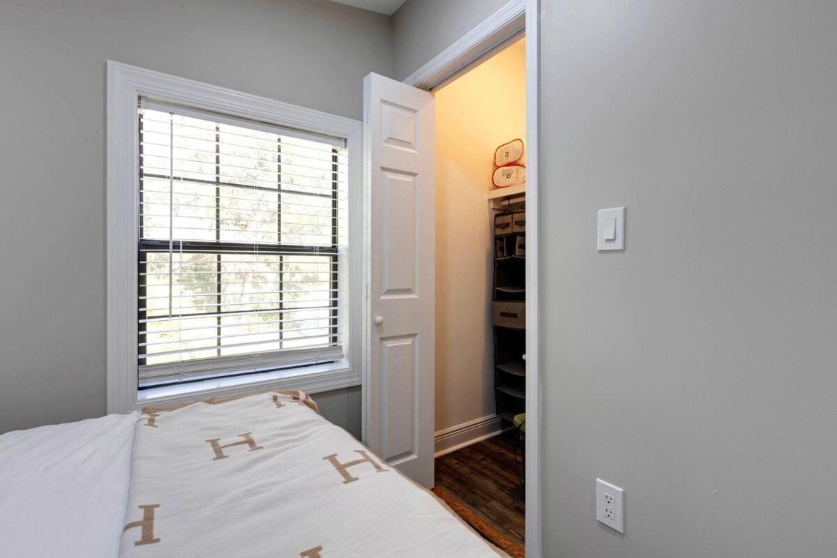 Aesthetic 3bd Home, Downtown, Fsu, Games & Yard Holiday home Tallahassee