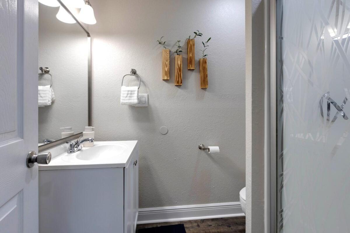 Aesthetic 3bd Home, Downtown, Fsu, Games & Yard Holiday home