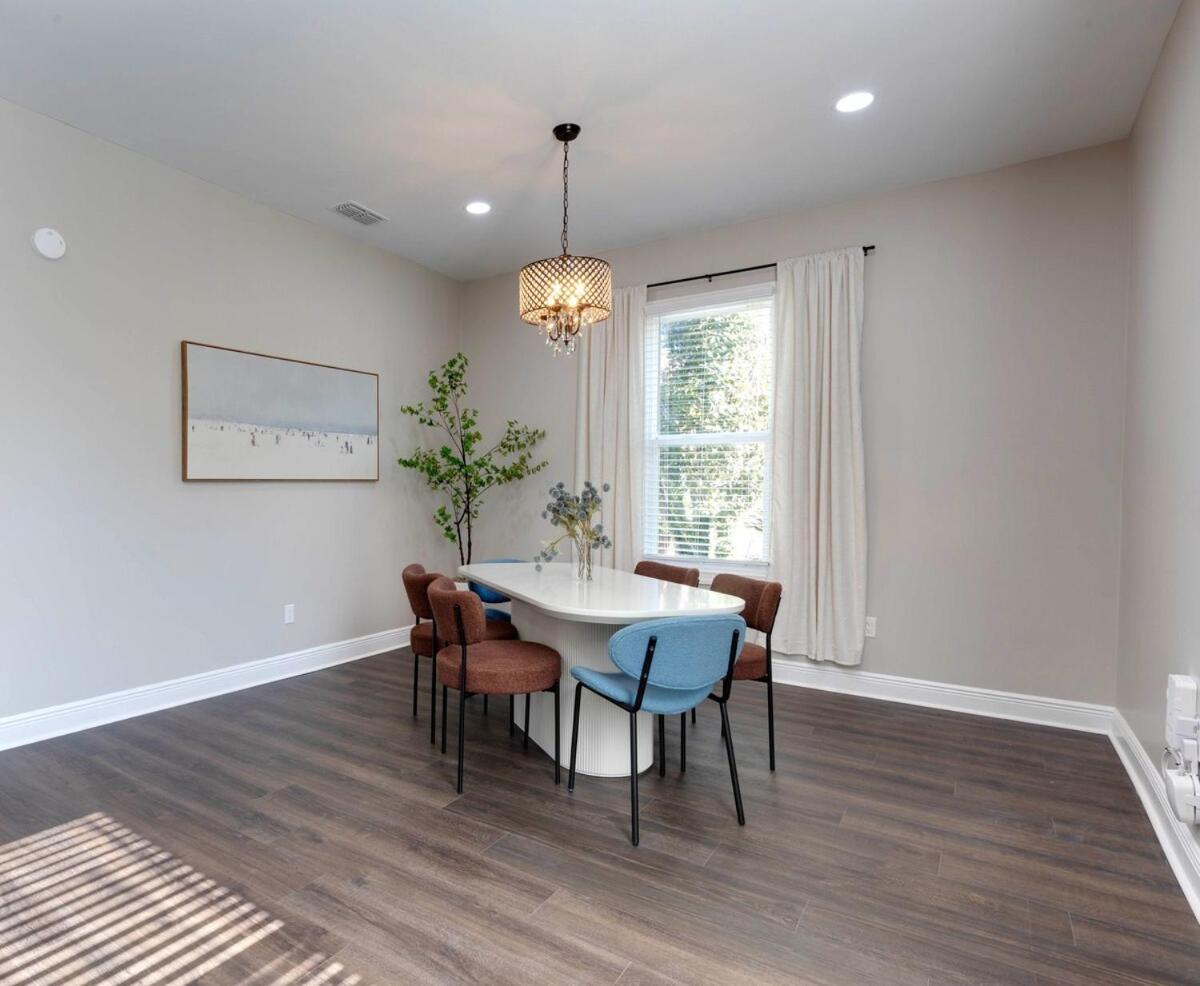 Aesthetic 3bd Home, Downtown, Fsu, Games & Yard Holiday home